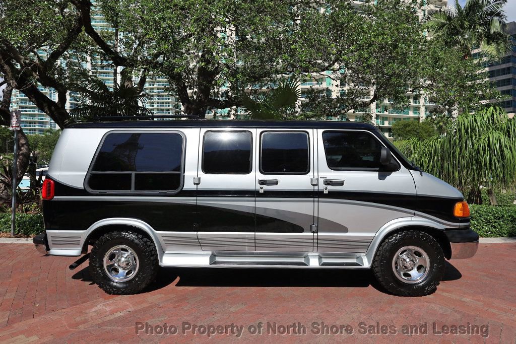 Used 1998 Dodge B1500 image 2