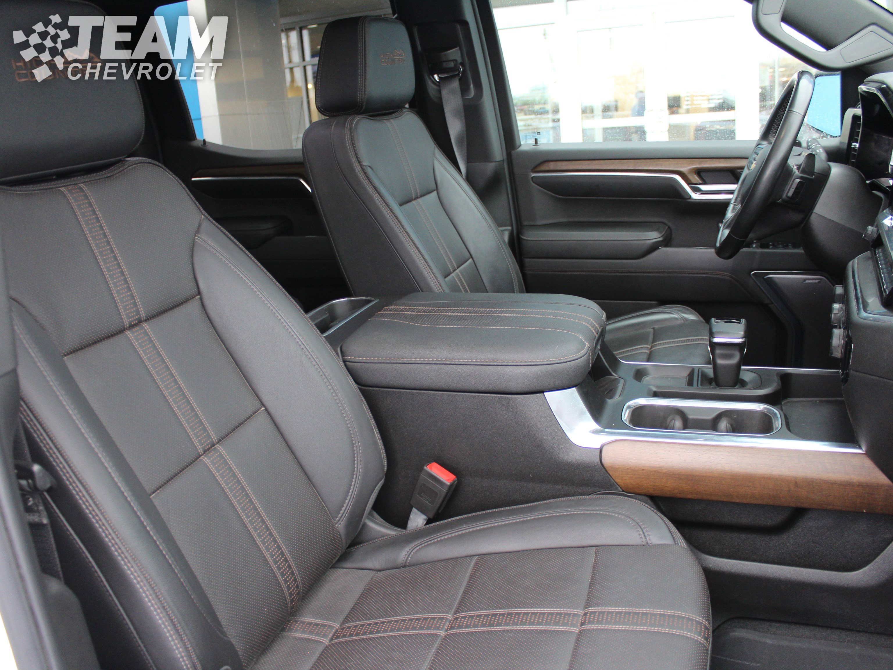 Certified 2024 Chevrolet Silverado 1500 High Country w/ High Country Premium Package image 27