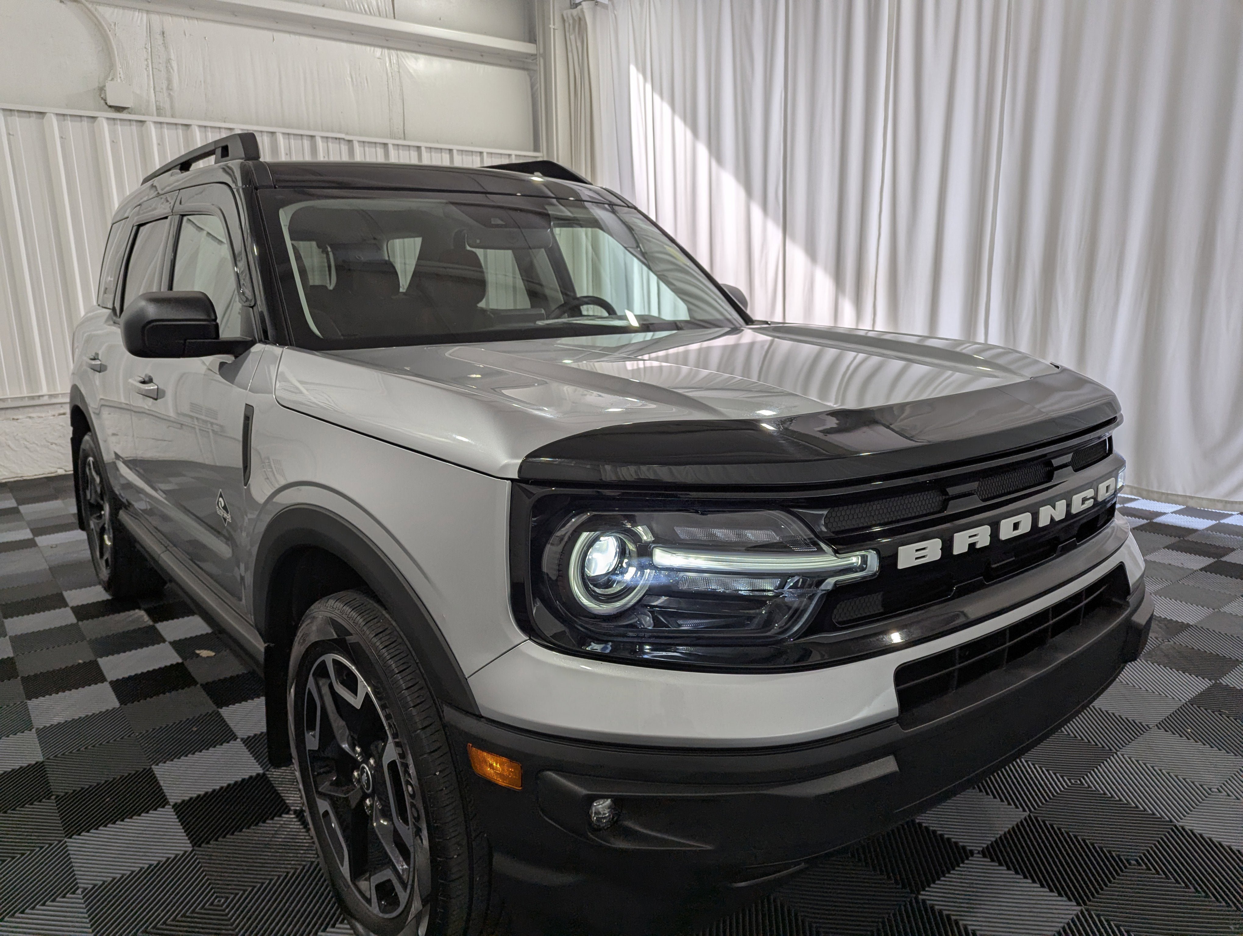 Used 2022 Ford Bronco Sport Outer Banks w/ Tech Package AWD/4WD image 5