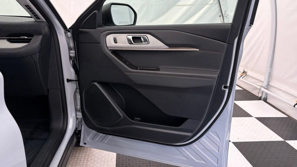 New 2026 Ford Explorer Active AWD/4WD image 29