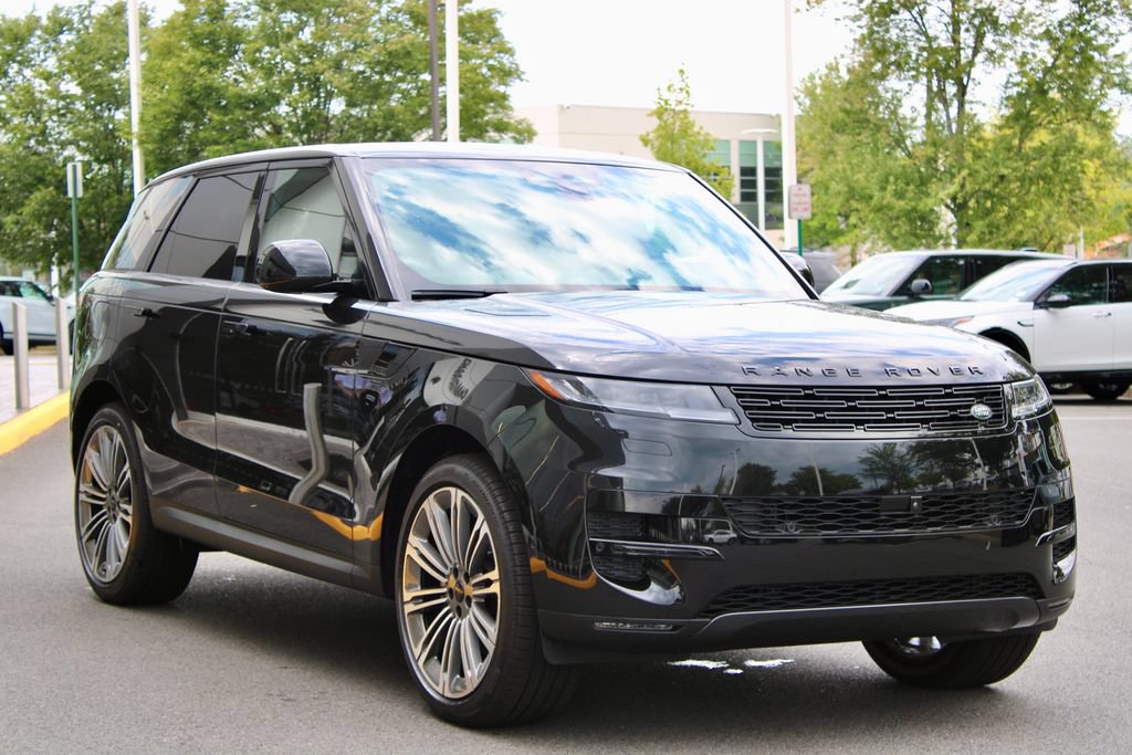 New 2026 Land Rover Range Rover Sport SE AWD/4WD image 2