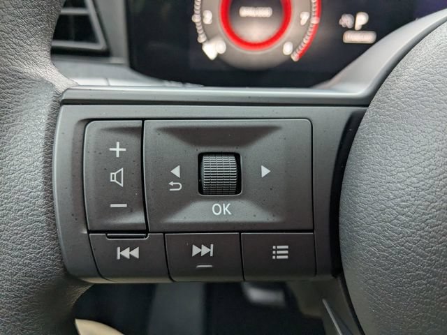New 2026 Nissan Kicks SV w/ SV Premium Package FWD image 16