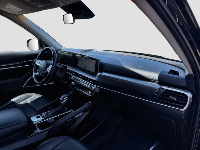 Used 2024 Kia Telluride S FWD image 30