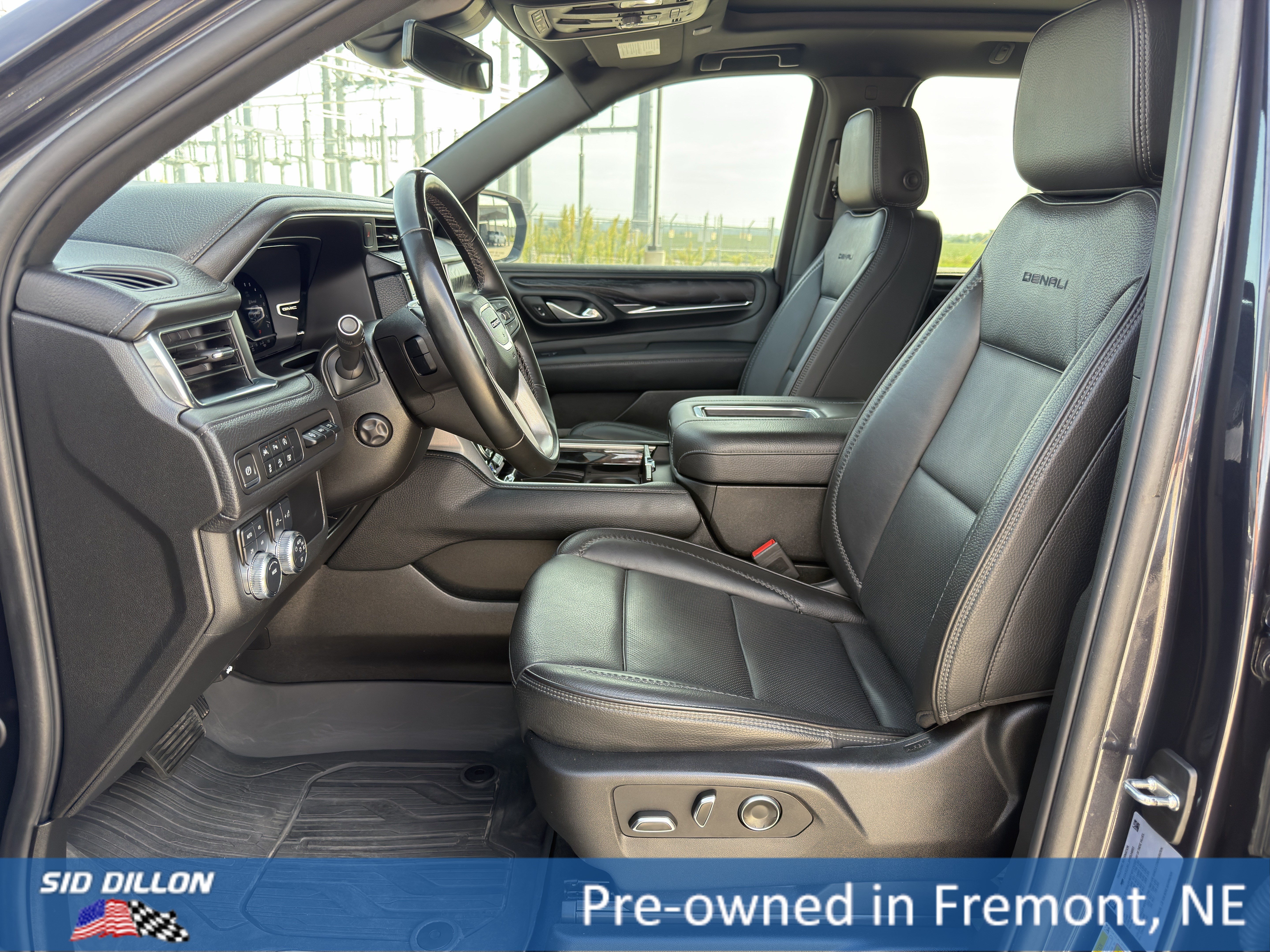 Certified 2023 GMC Yukon XL Denali AWD/4WD image 16