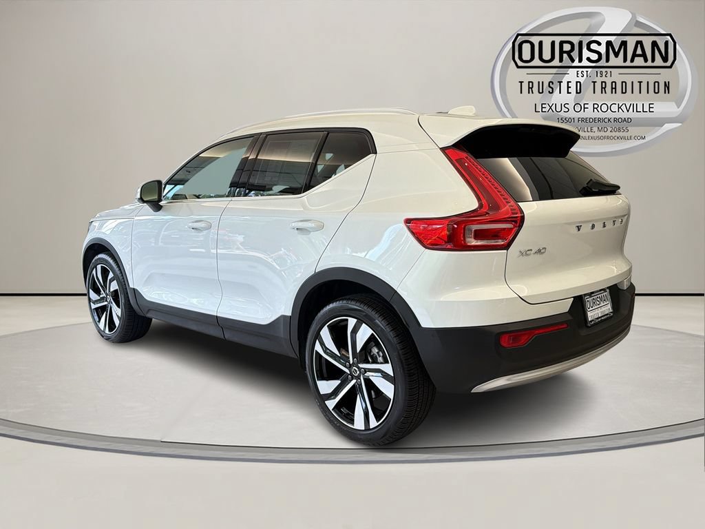 Used 2025 Volvo XC40 B5 Plus w/ Protection Package Premier AWD/4WD image 6