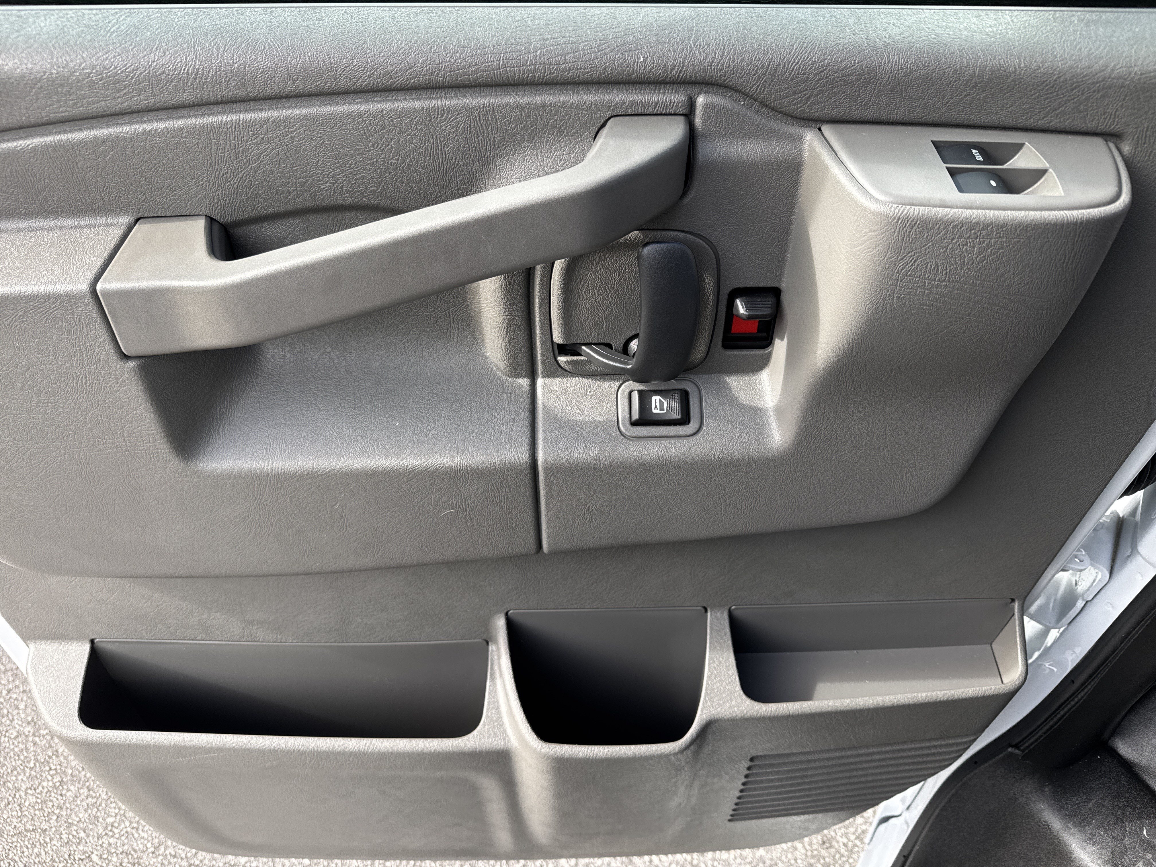 New 2026 GMC Savana 3500 w/ Power Convenience Package RWD image 16