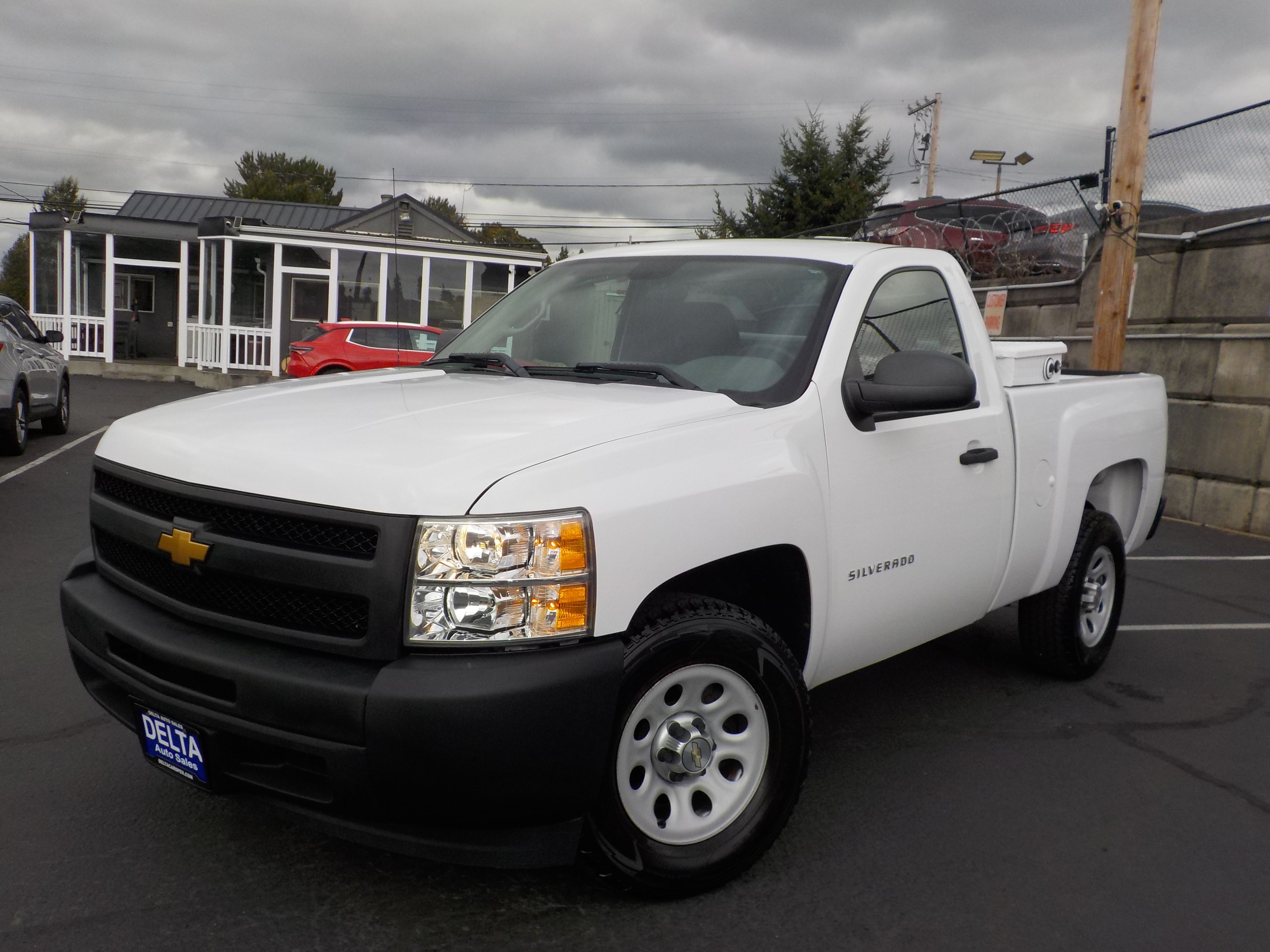 Used 2013 Chevrolet Silverado 1500 W/T RWD image 3