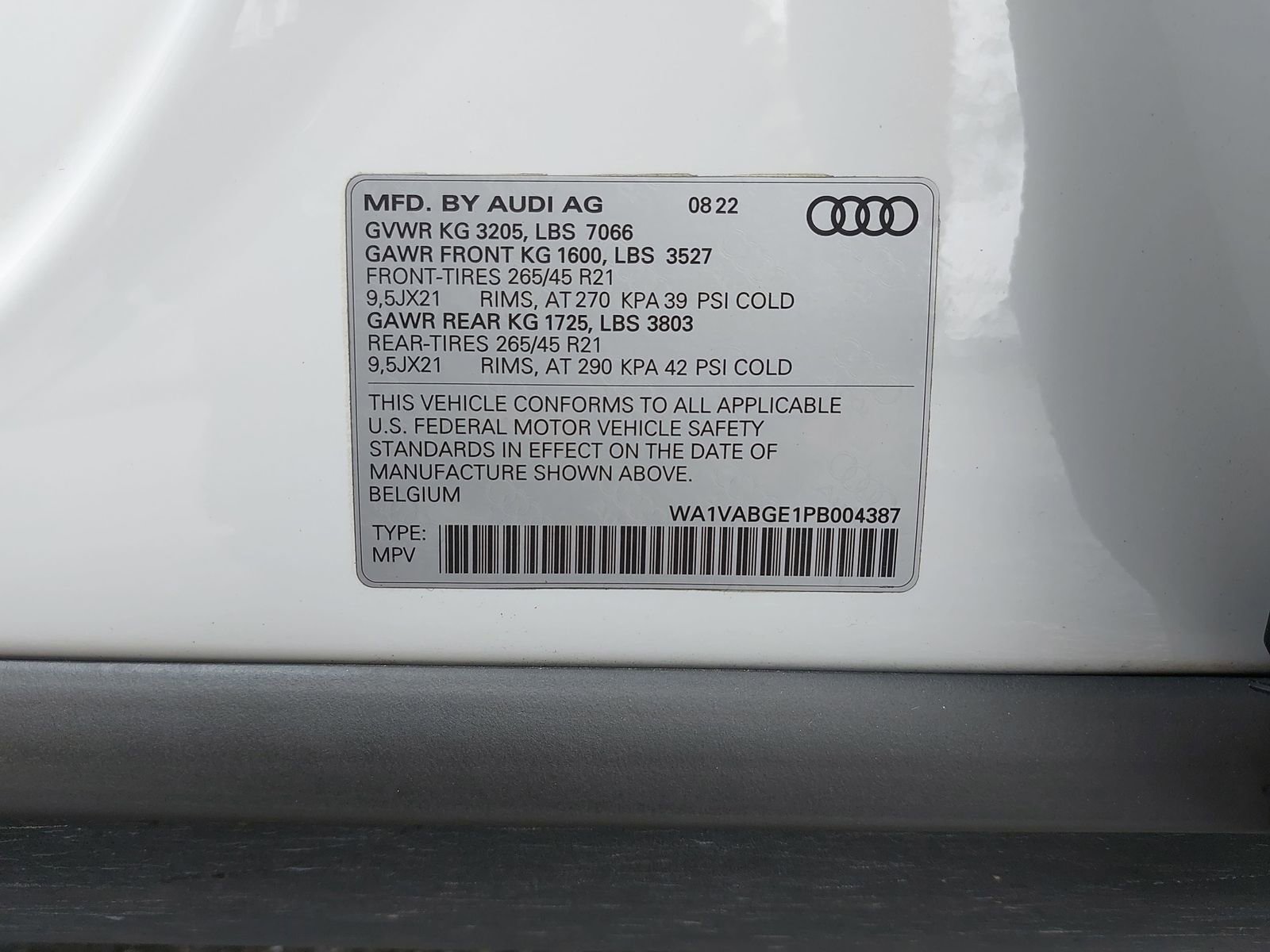 Used 2023 Audi e-tron Chronos AWD/4WD image 11