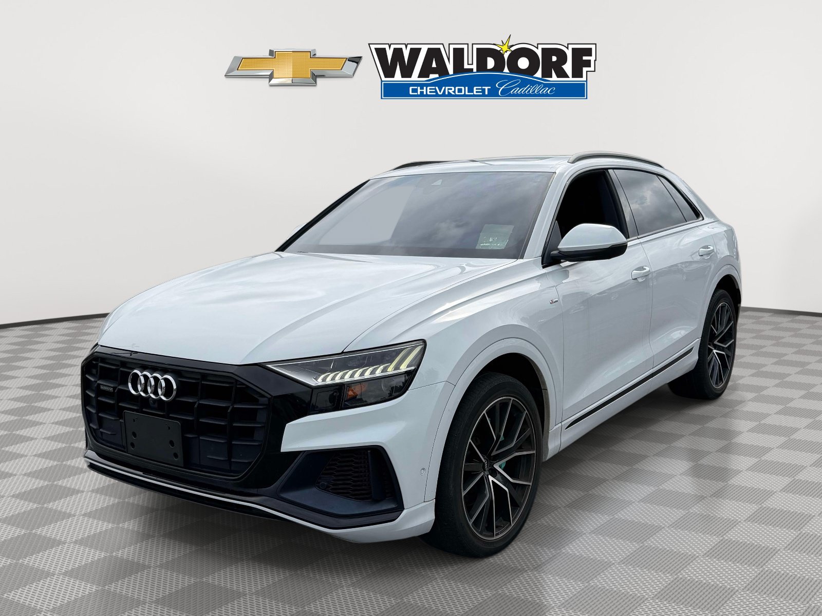 Used 2019 Audi Q8 Premium Plus w/ Premium Plus AWD/4WD image 5