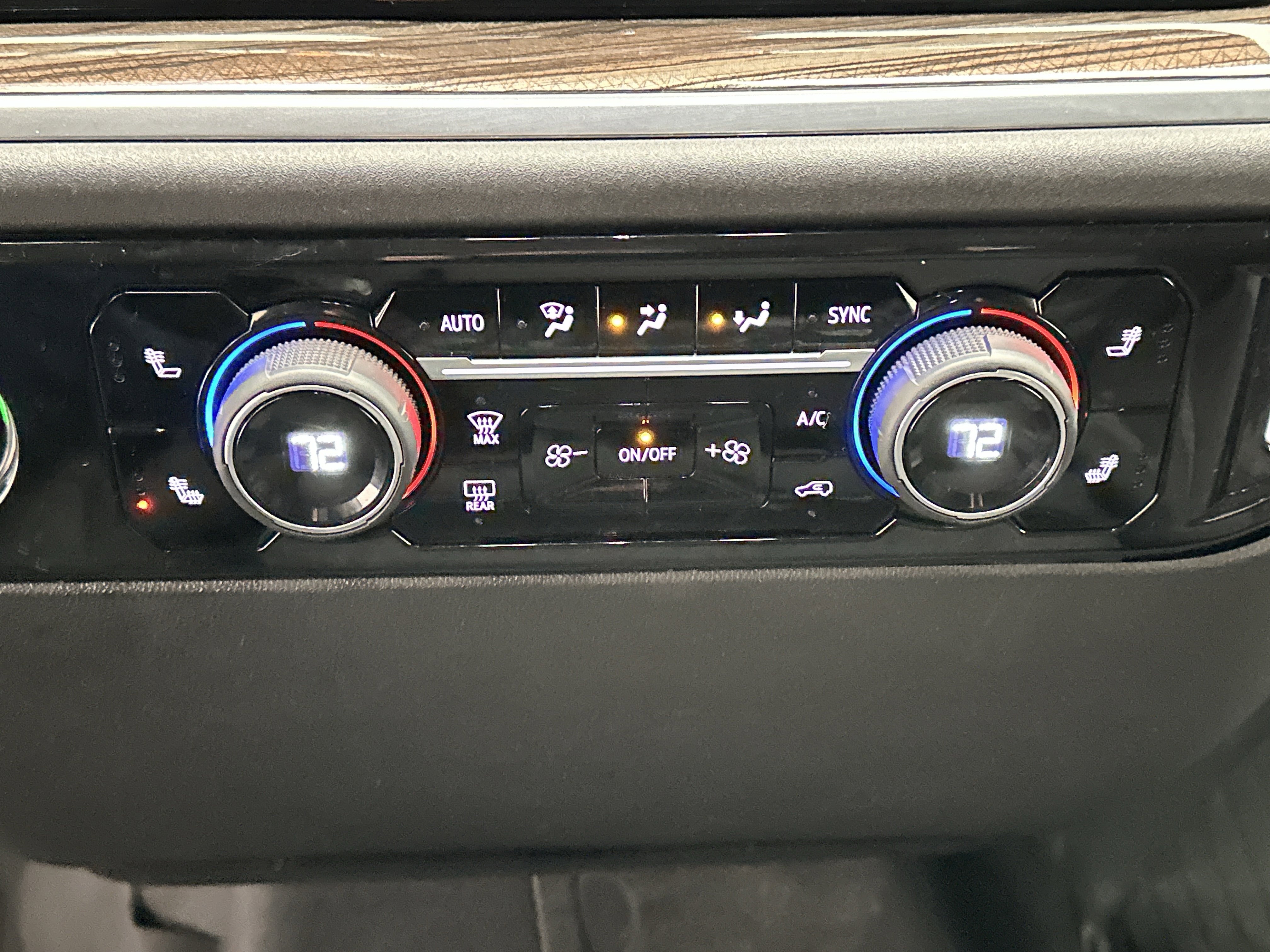 Used 2023 Chevrolet Silverado 1500 LT image 29