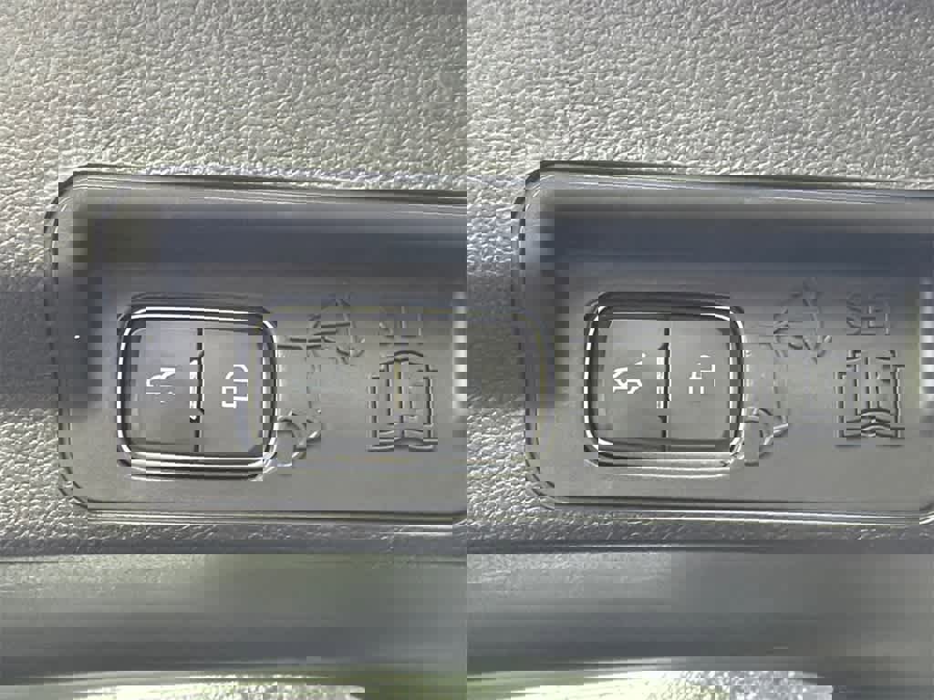 Certified 2023 Ford Explorer Limited image 17