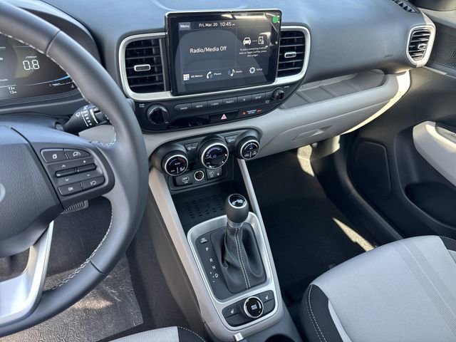 New 2026 Hyundai Venue SEL FWD image 27
