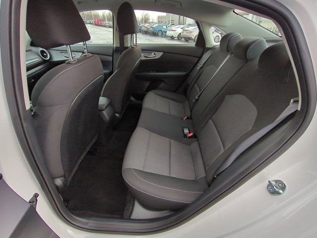 Used 2024 Kia Forte LXS FWD image 14