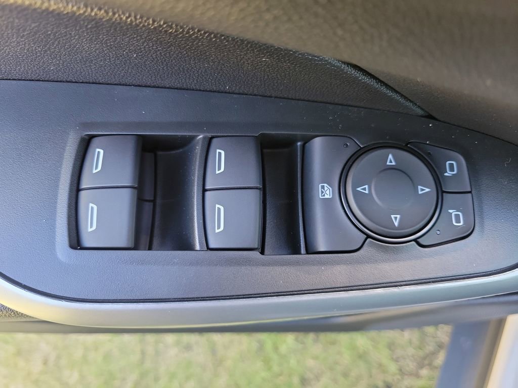 New 2026 Chevrolet Trax RS w/ Sunroof Package image 19