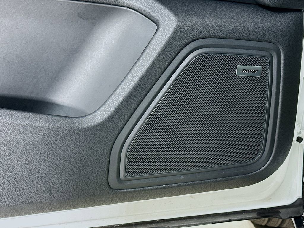 New 2025 Porsche Macan image 21