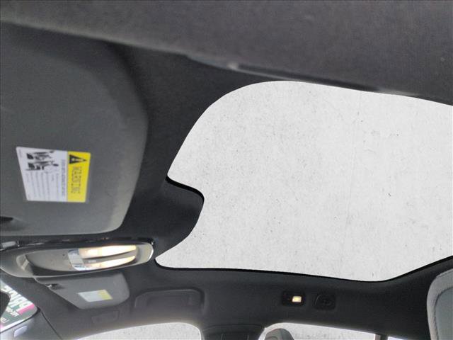 Certified 2023 Volvo C40 Recharge Core image 16