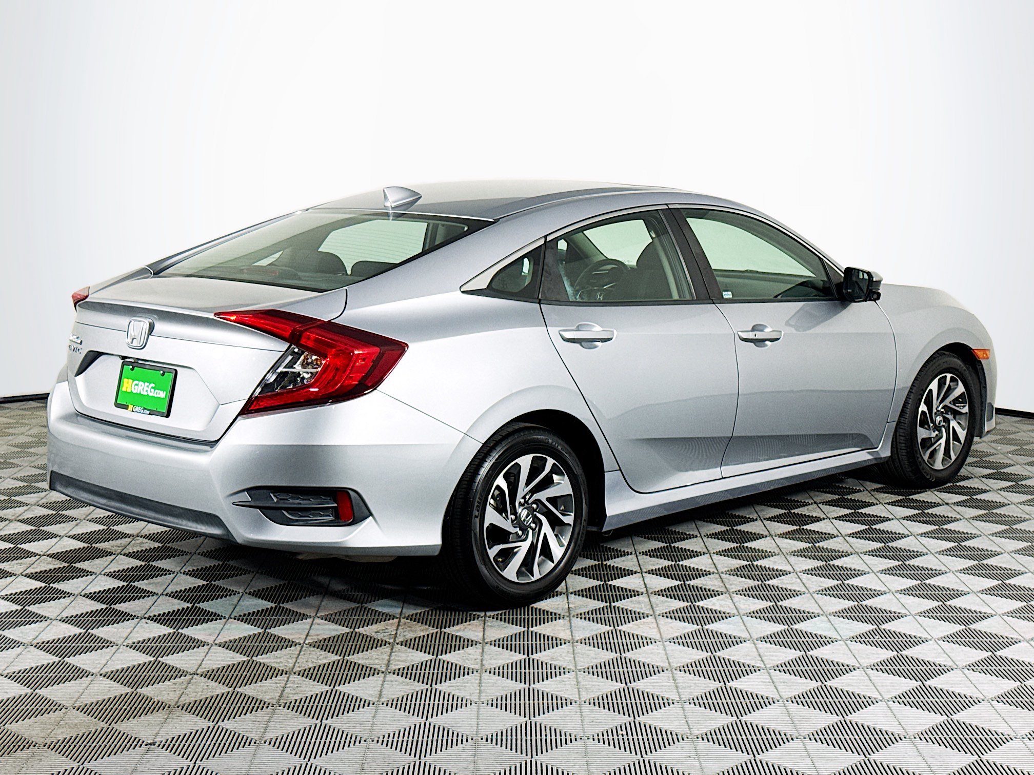Used 2018 Honda Civic EX image 10
