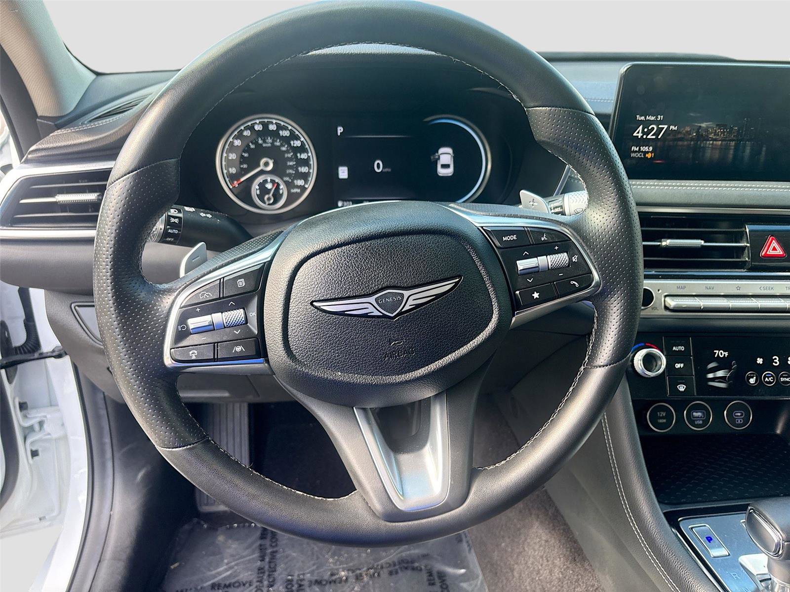 Used 2025 Genesis G70 2.5T RWD image 12