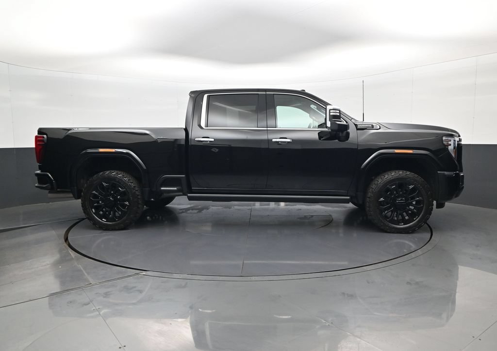 Used 2026 GMC Sierra 2500 Denali Ultimate AWD/4WD image 5