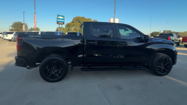 Certified 2024 Chevrolet Silverado 1500 Custom AWD/4WD image 9