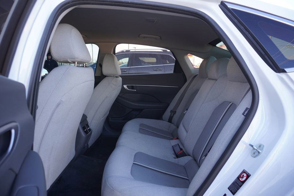 Used 2020 Hyundai Sonata SEL w/ Convenience Package image 4