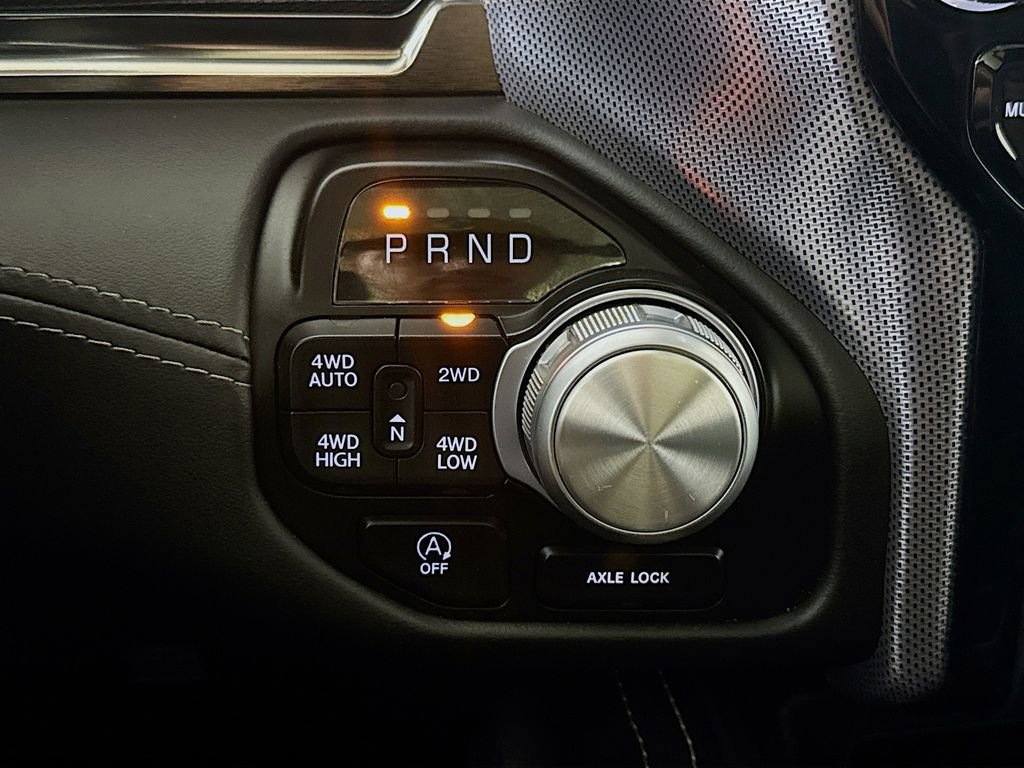 Used 2020 RAM 1500 Limited image 17