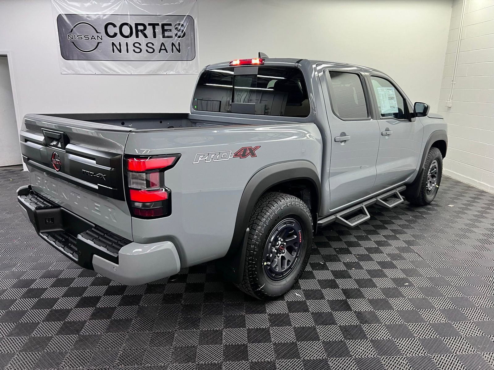 New 2025 Nissan Frontier PRO-4X image 2