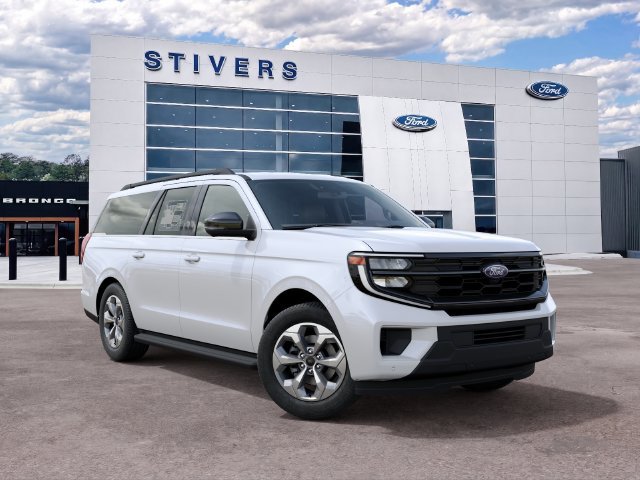 New 2027 Ford Expedition Max Active AWD/4WD image 1
