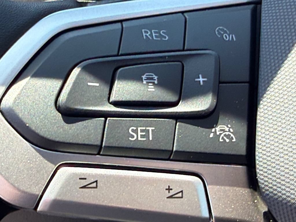New 2026 Volkswagen Atlas Peak Edition AWD/4WD image 22