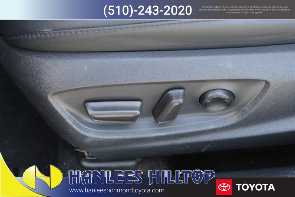 Used 2022 Toyota Prius XLE FWD image 13