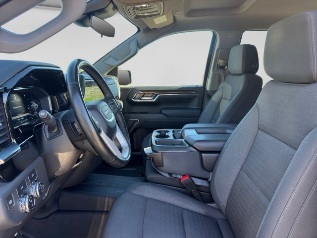 Used 2023 GMC Sierra 1500 Elevation AWD/4WD image 9