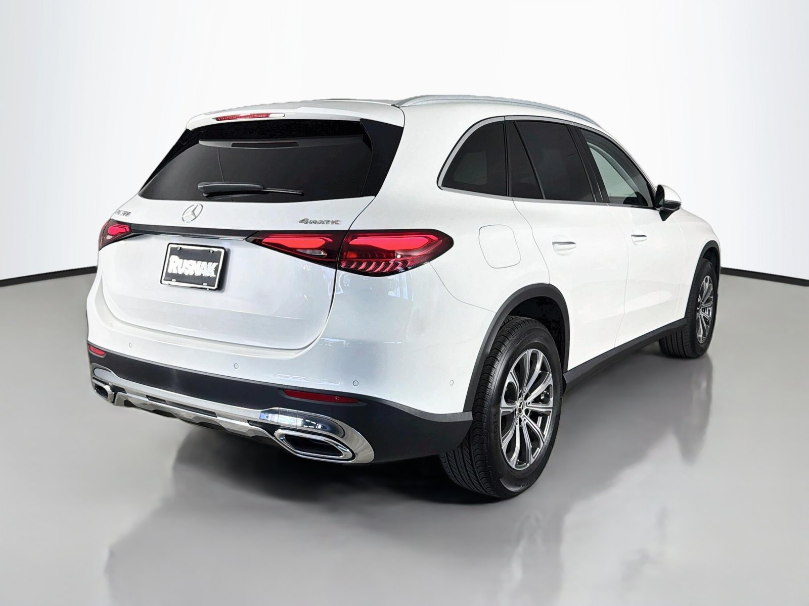 Used 2024 Mercedes-Benz GLC 300 4MATIC image 7
