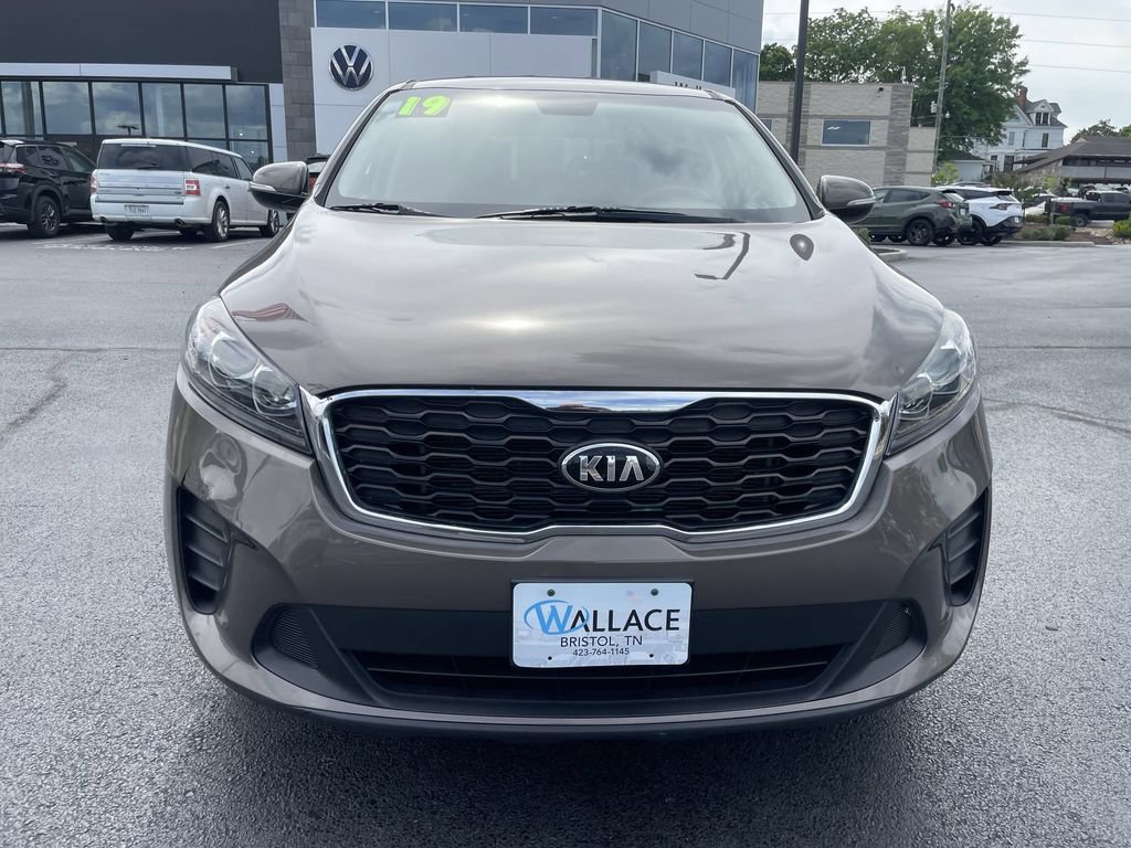 Used 2019 Kia Sorento AWD image 2