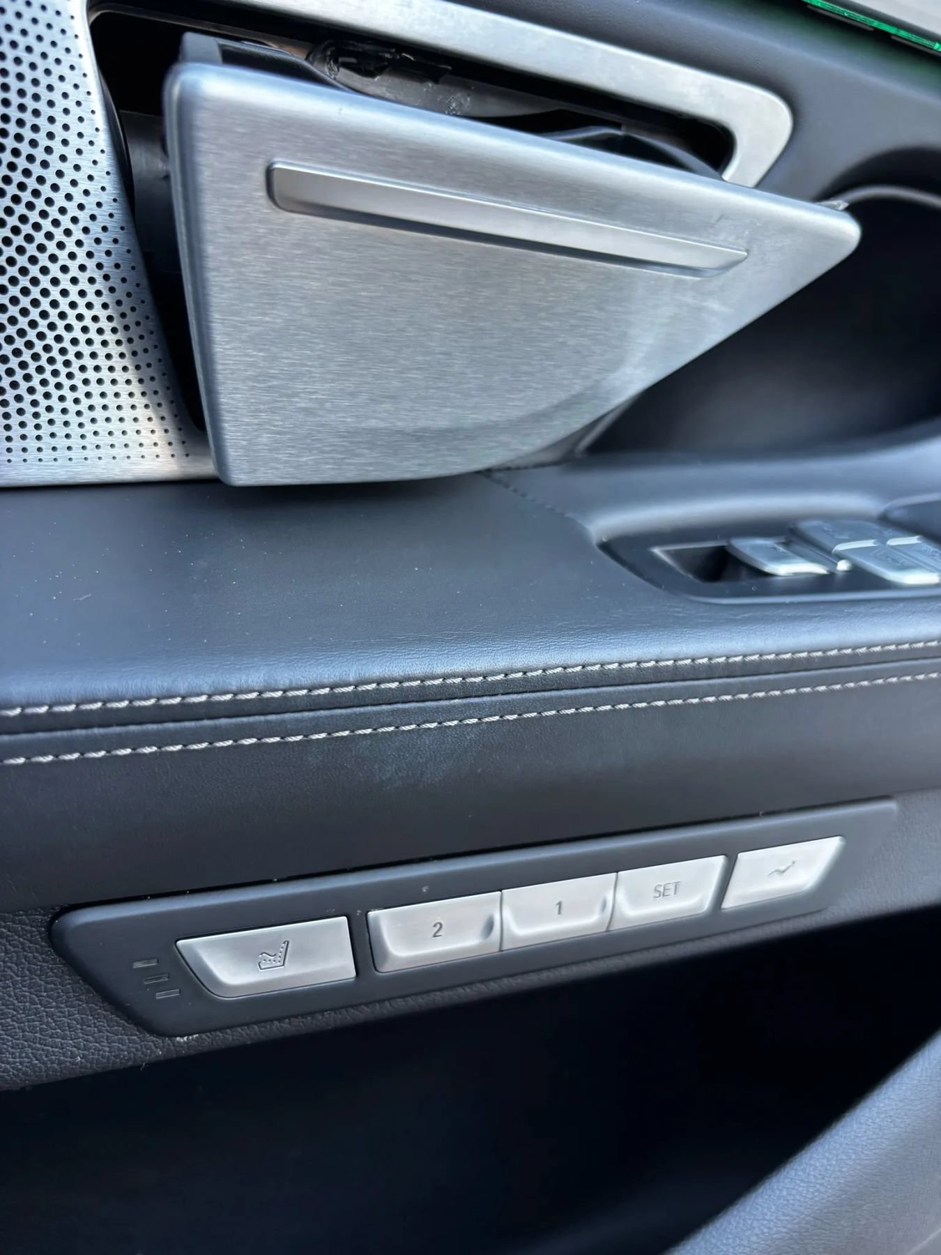 Used 2017 BMW 750i RWD image 24