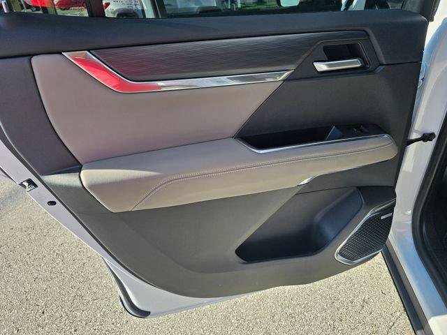 New 2026 GMC Acadia Elevation w/ Elevation Premium Package FWD image 19
