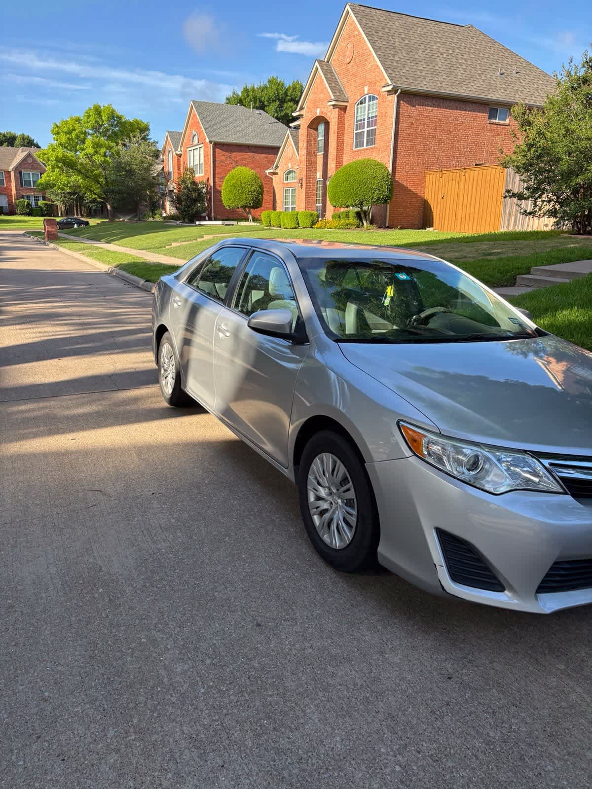 Used 2013 Toyota Camry LE FWD image 5