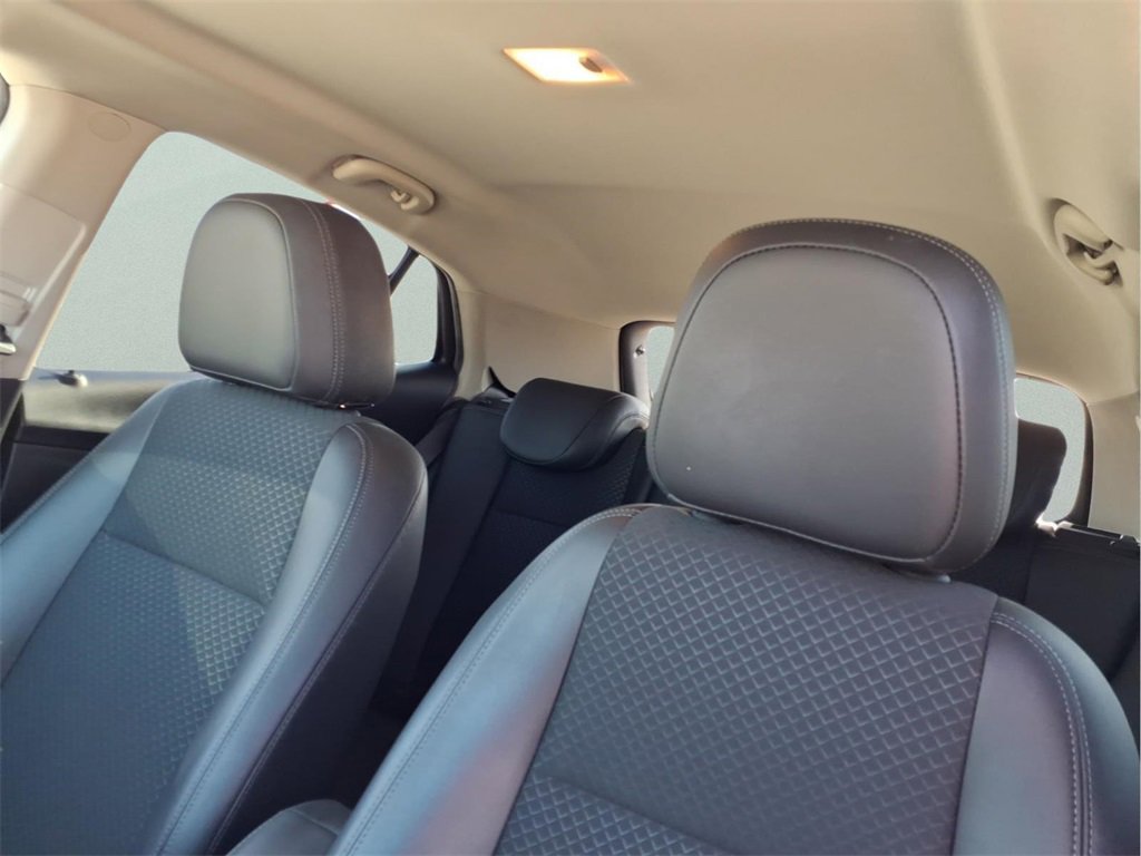 Used 2022 Buick Encore Preferred w/ Safety Package image 15