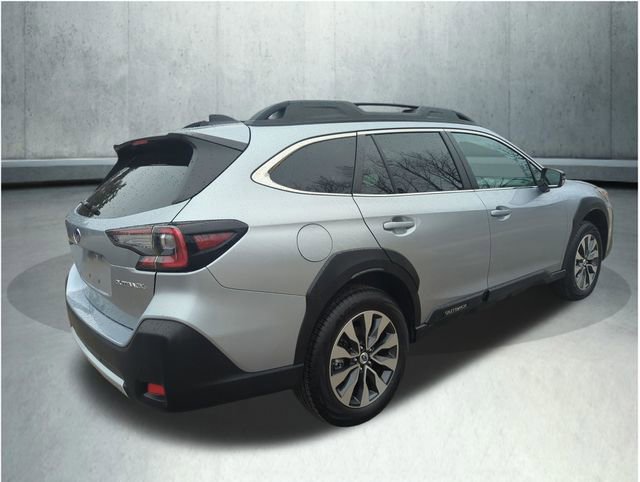 Used 2025 Subaru Outback Limited image 6