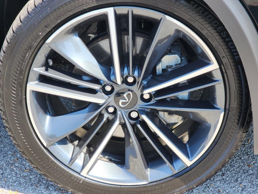 New 2025 INFINITI QX55 Essential image 18