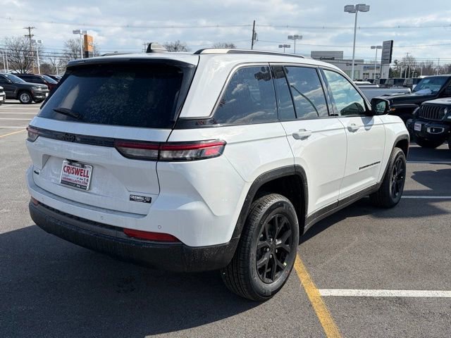 New 2026 Jeep Grand Cherokee Altitude image 8
