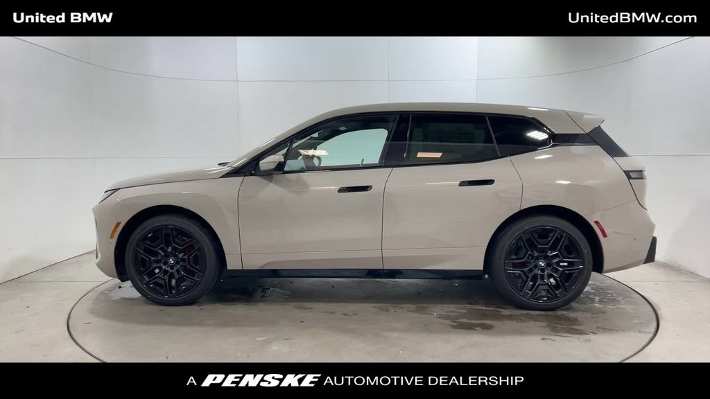 Used 2026 BMW iX xDrive60 w/ M Sport Package AWD/4WD image 5