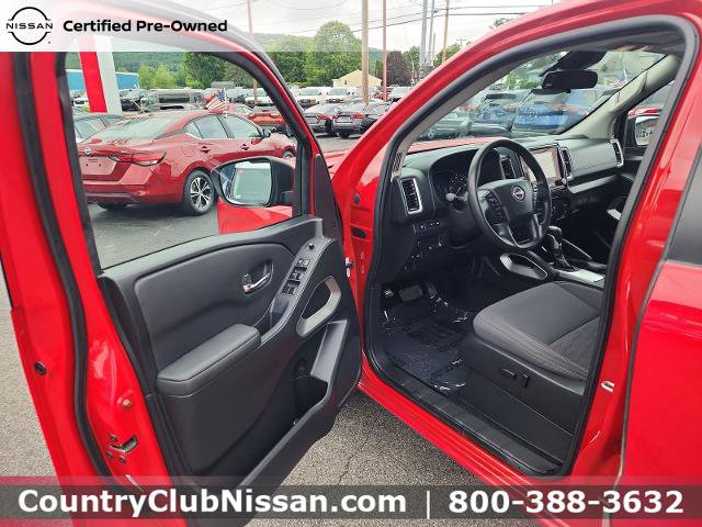 Certified 2022 Nissan Frontier SV w/ Technology Package AWD/4WD image 10