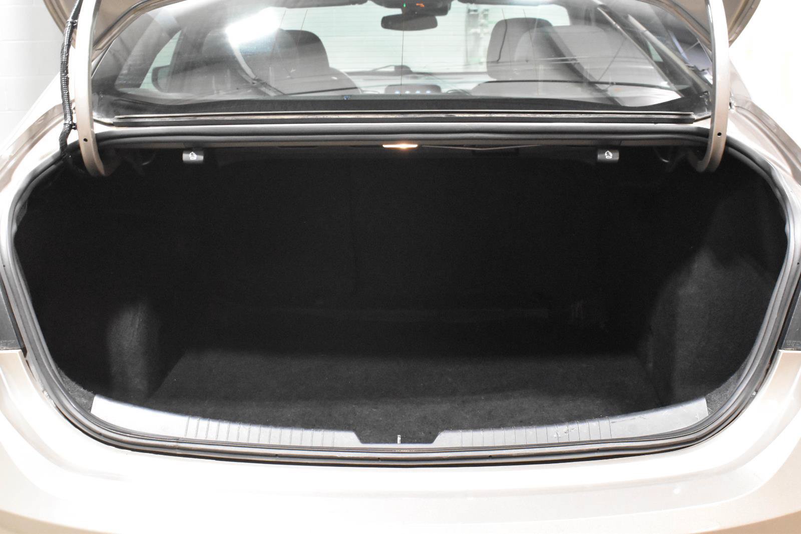 Used 2023 Chevrolet Malibu LT w/ Driver Confidence Package FWD image 27