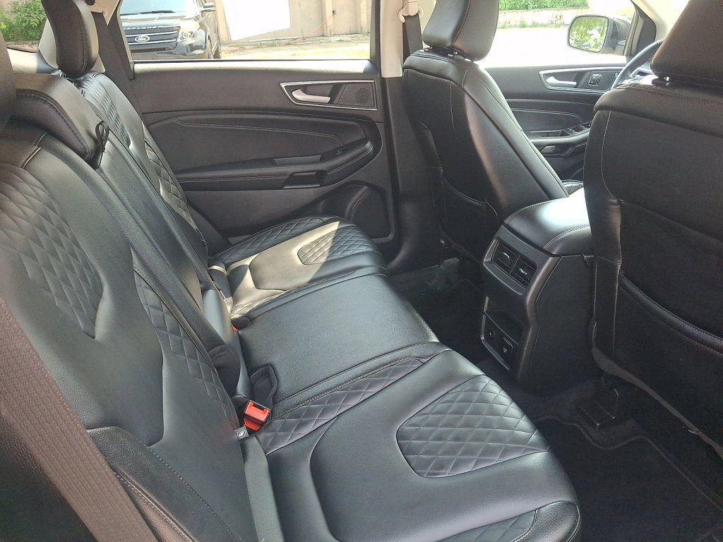Used 2024 Ford Edge Titanium AWD/4WD image 20