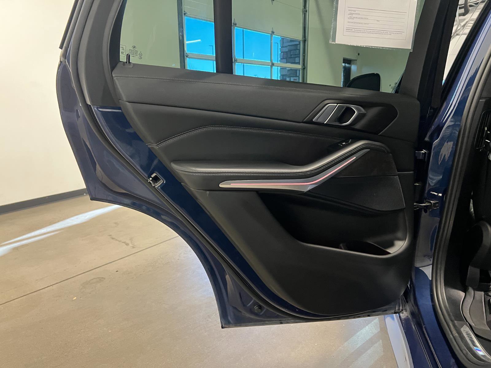 Used 2022 BMW X5 xDrive45e w/ M Sport Package image 33