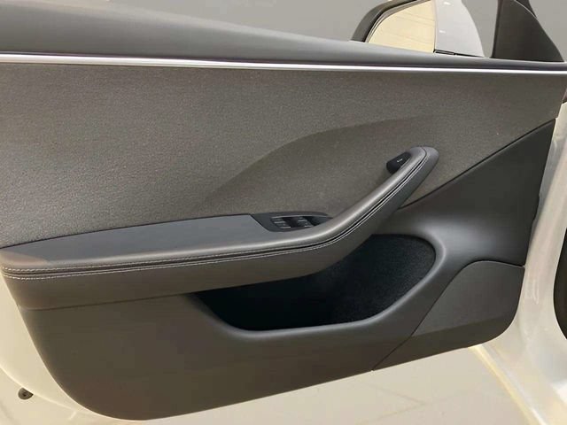 Used 2024 Tesla Model 3 Standard Range RWD image 15