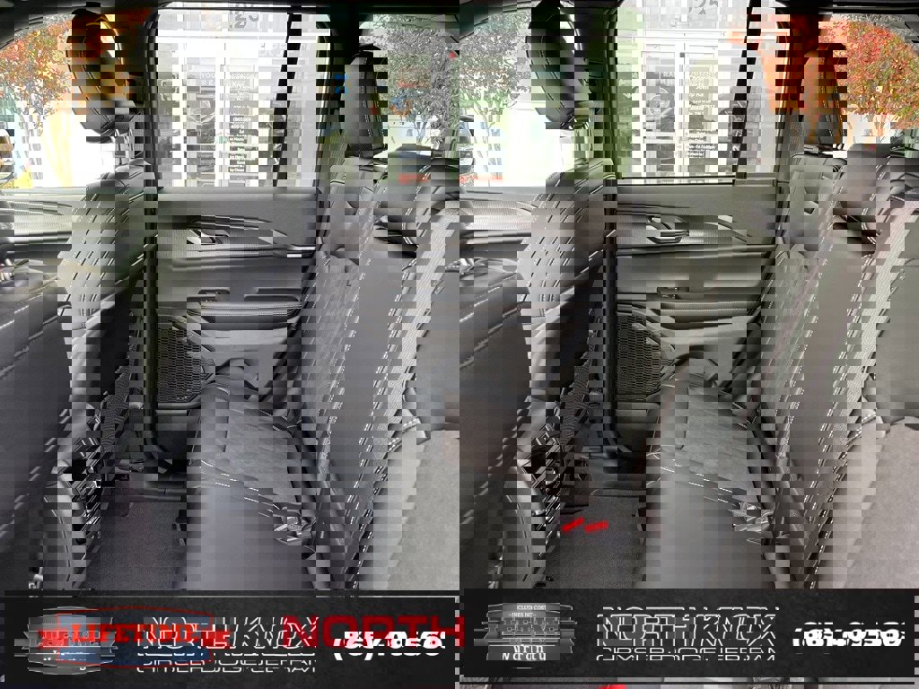 New 2025 Jeep Grand Cherokee Altitude image 15