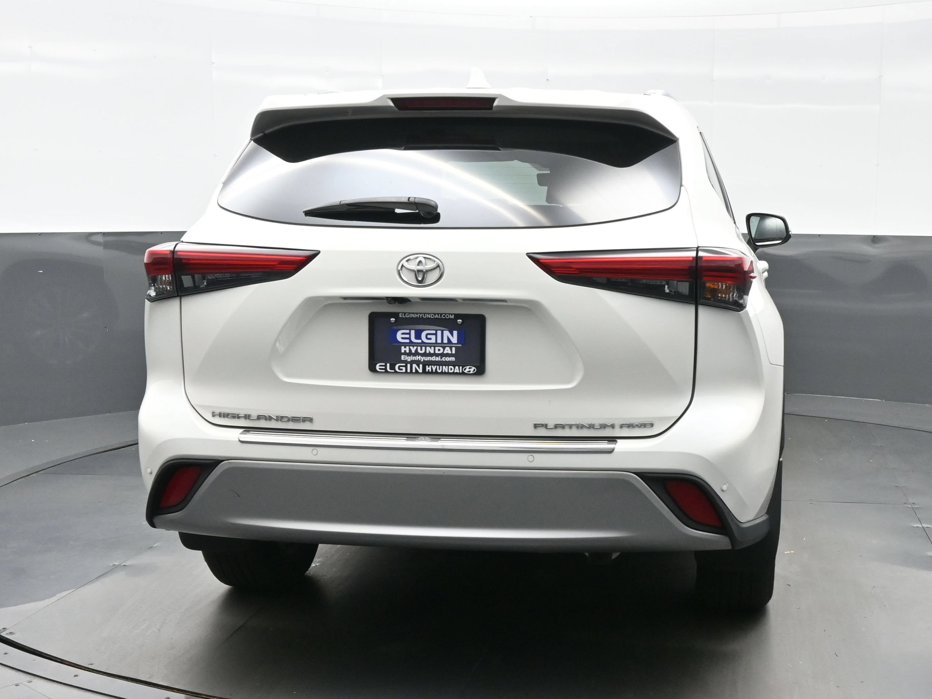 Used 2021 Toyota Highlander Platinum AWD/4WD image 5