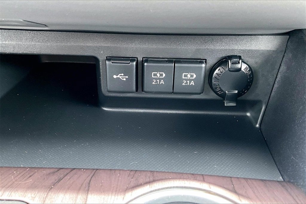 Used 2021 Toyota Highlander Platinum image 33