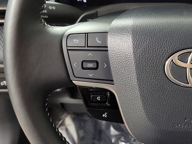 Used 2025 Toyota Camry SE FWD image 24